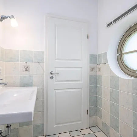 Prázdninový dům Ferienhaussiedlung Strandperlen Kuestenhof 2a