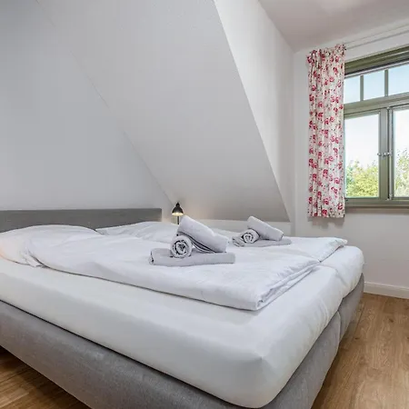 Ferienhaussiedlung Strandperlen Kuestenhof 2a Wustrow (Fischland)